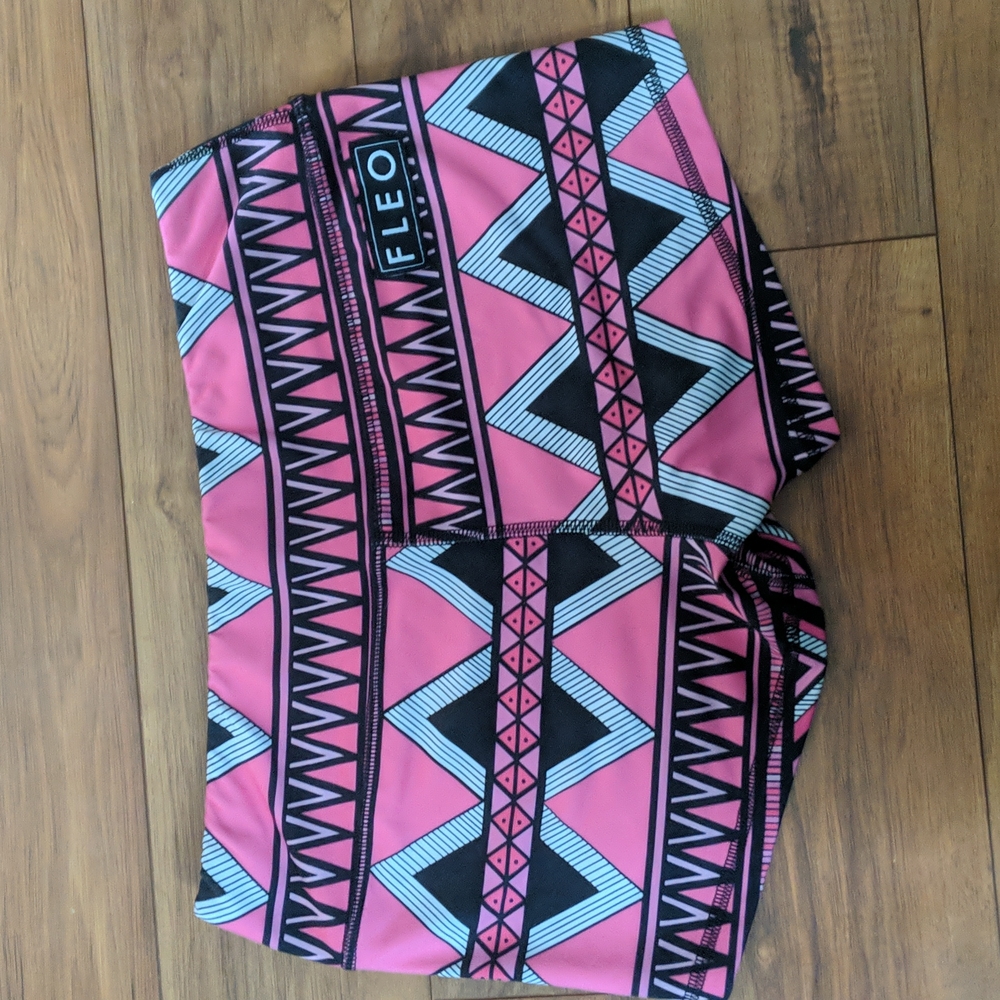 FLEO pink tribe vibes Original cut, size M